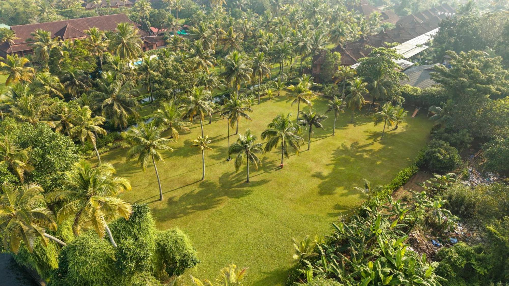 Lakesong Resort Kumarakom Exterior photo