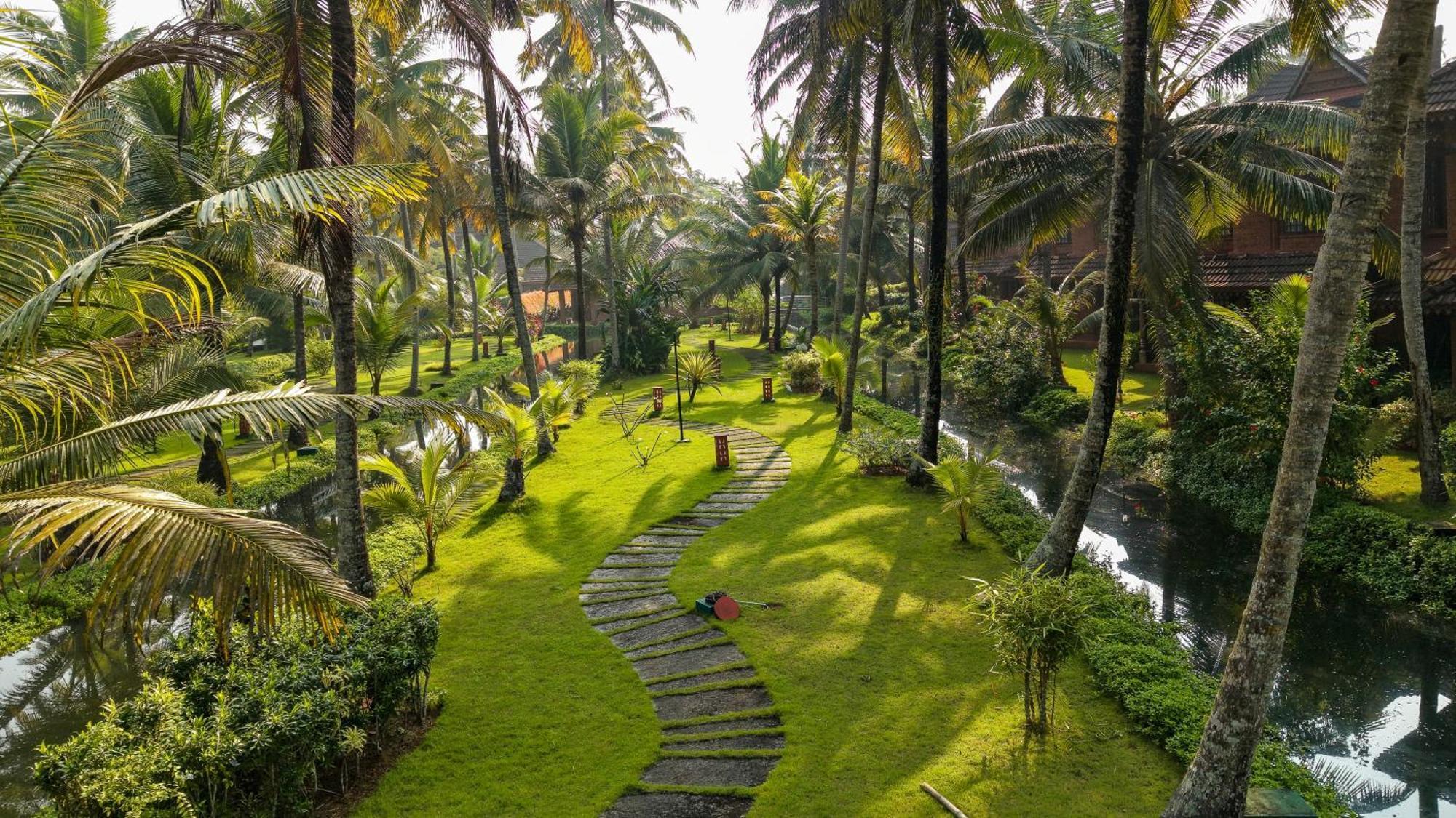 Lakesong Resort Kumarakom Exterior photo