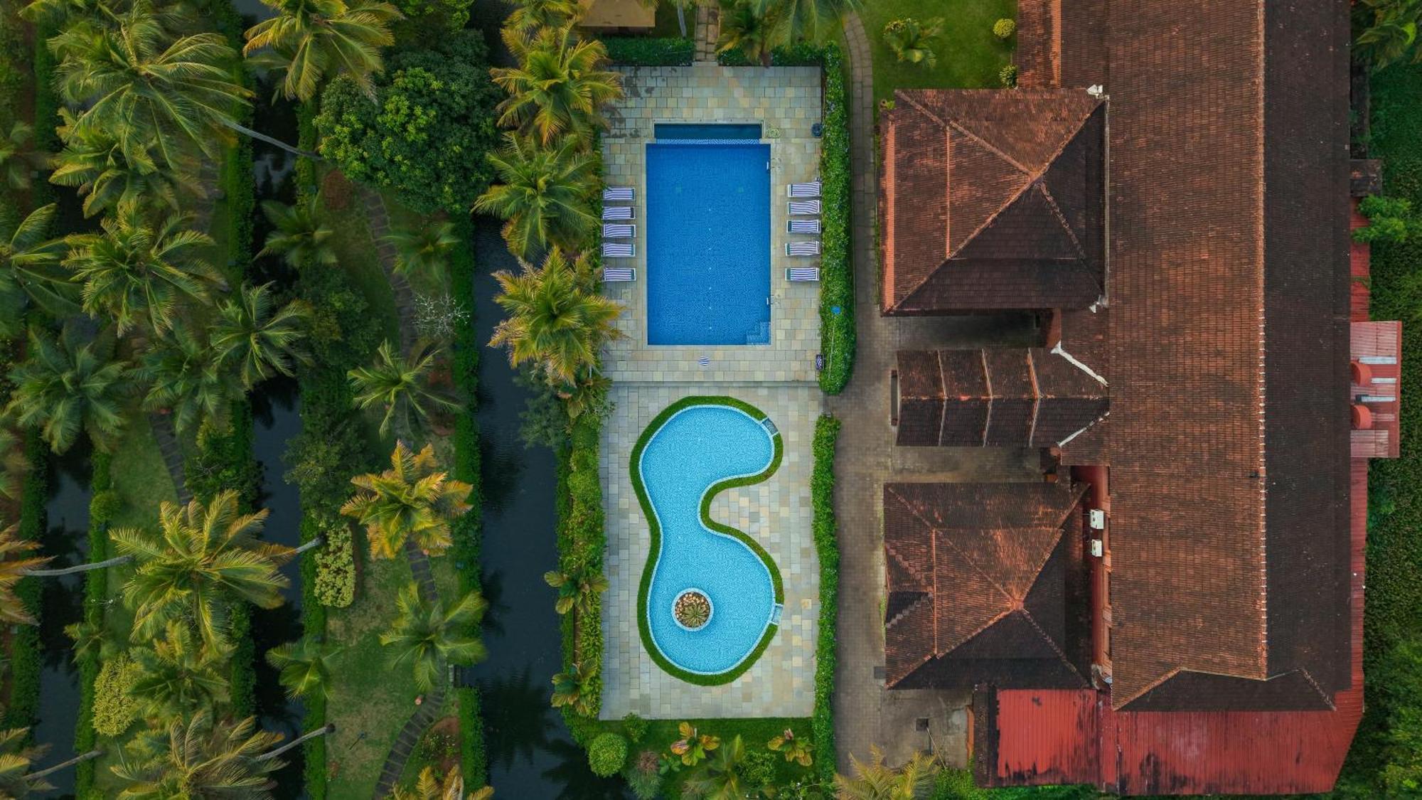 Lakesong Resort Kumarakom Exterior photo