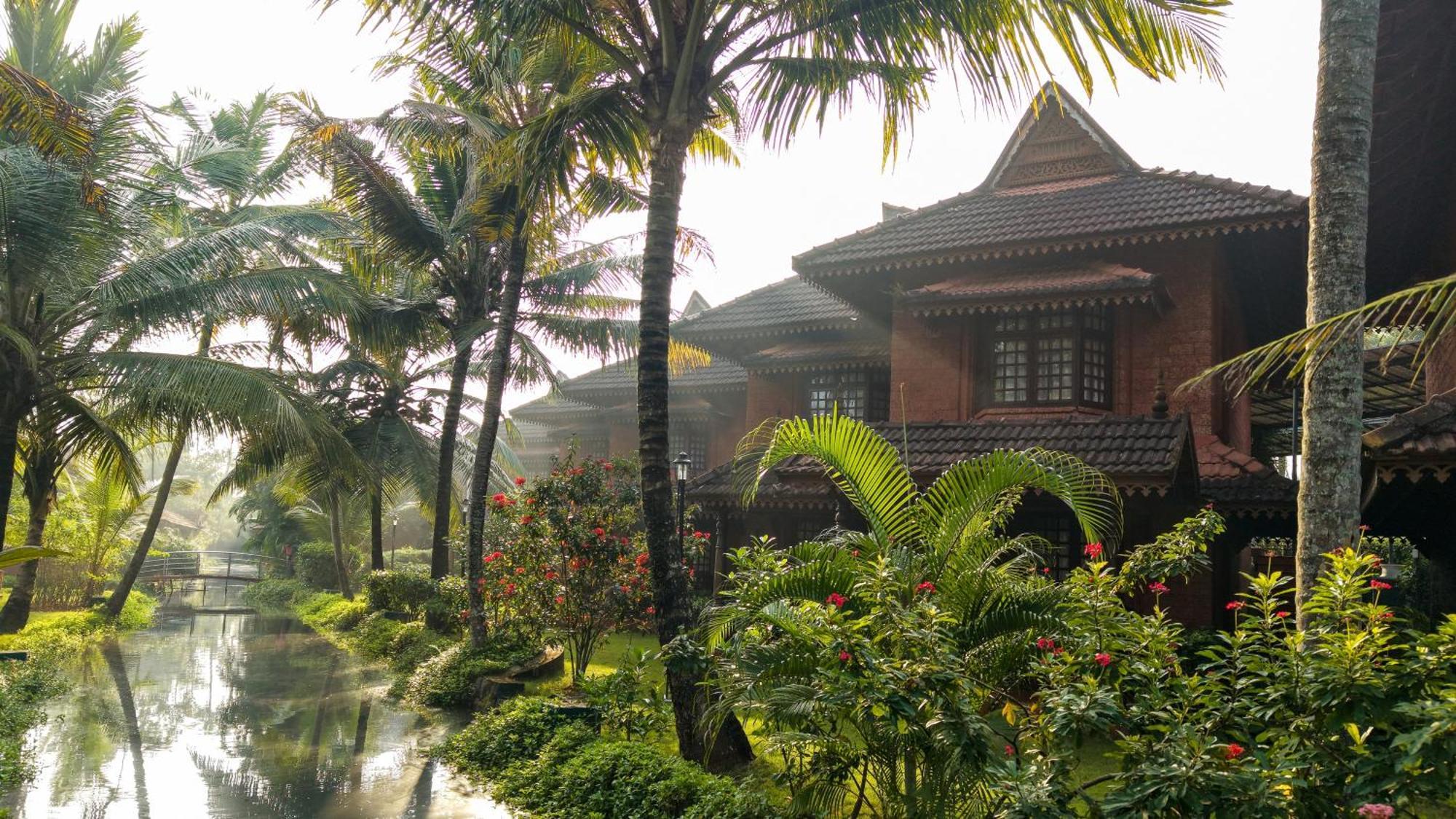 Lakesong Resort Kumarakom Exterior photo